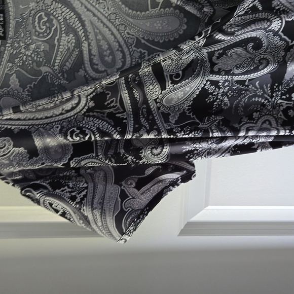 Dress - Picture 3 of 7